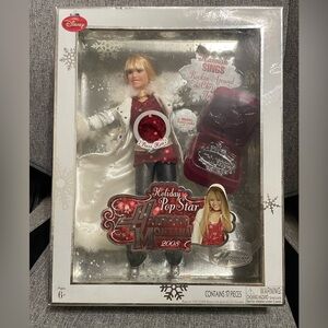 Rare Disney Holiday Pop Star Hannah
Montana 2008 Miley Cyrus Doll Christmas